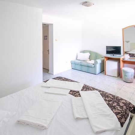 Complex Tismana 3* All Inclusive Jupiter Extérieur photo