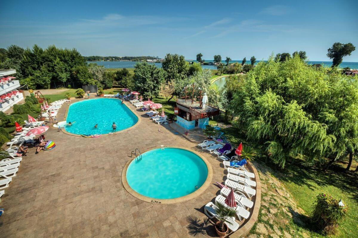 Complex Tismana 3* All Inclusive Jupiter Extérieur photo