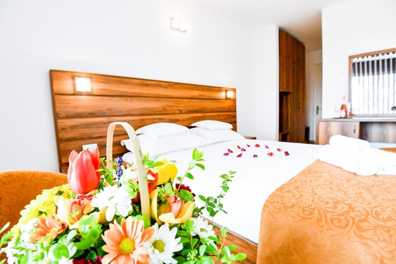 Complex Tismana 3* All Inclusive Jupiter Extérieur photo