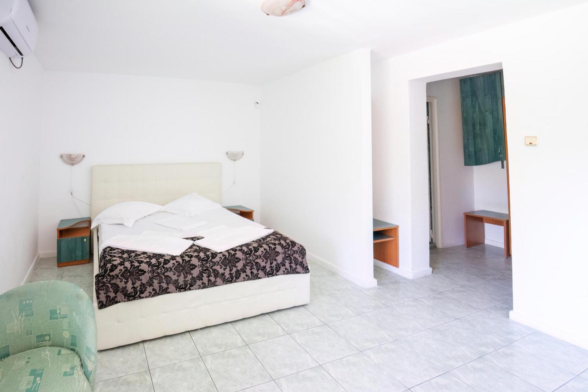Complex Tismana 3* All Inclusive Jupiter Extérieur photo