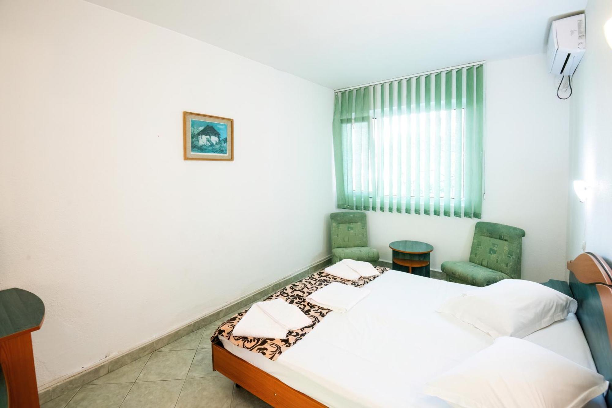Complex Tismana 3* All Inclusive Jupiter Extérieur photo